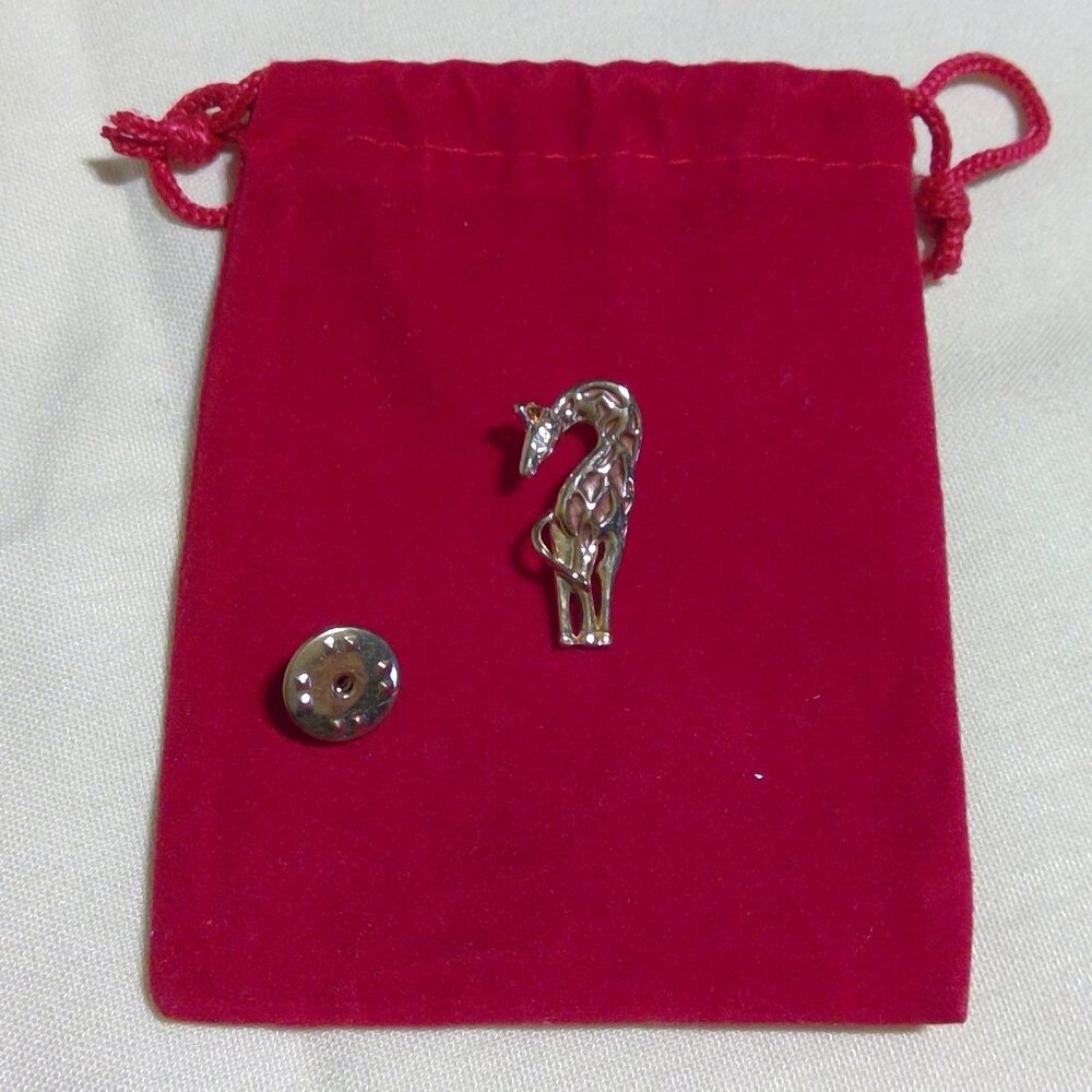 Gold Mini Giraffe Pin Lapel Pin - Mint Condition - Save $